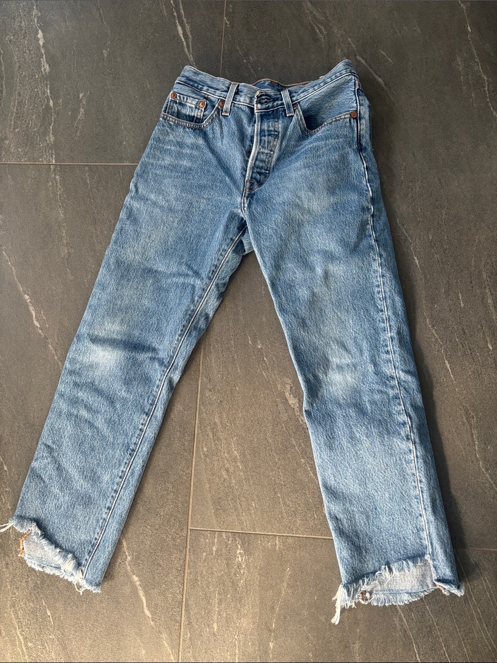 Levi’s size 0 Women’s High-Rise Light Blue Straight Leg Jeans